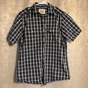 Mens short sleeve blue and green plaid button down Dockers shirt. Size small.